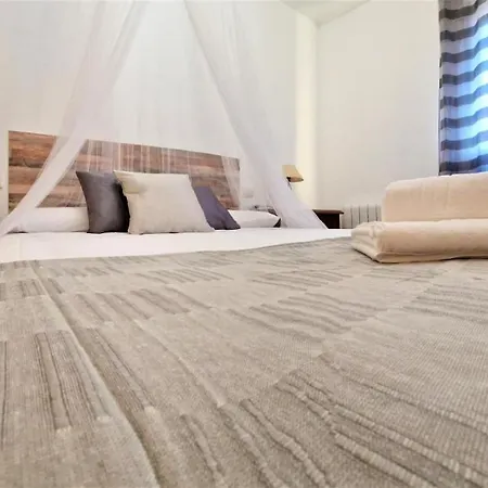 Ds Duplex Acera Del Rio, Parking Opcional Apartment